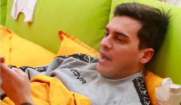 Parlare Con Un Prete Online Alessandro Basciano vuole parlare con un prete: il bizzarro motivo