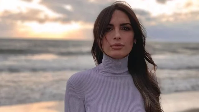 Andrea Nicole Conte risponde in maniera epica a una squallida domanda
