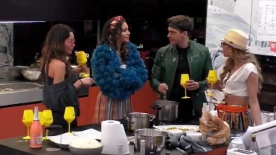 Soleil Sorge fa una battuta a Jessica, che ha una reazione gelida