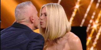 Michelle Hunziker ed Eros Ramazzotti, il tenero bacio a 20 anni dall'addio