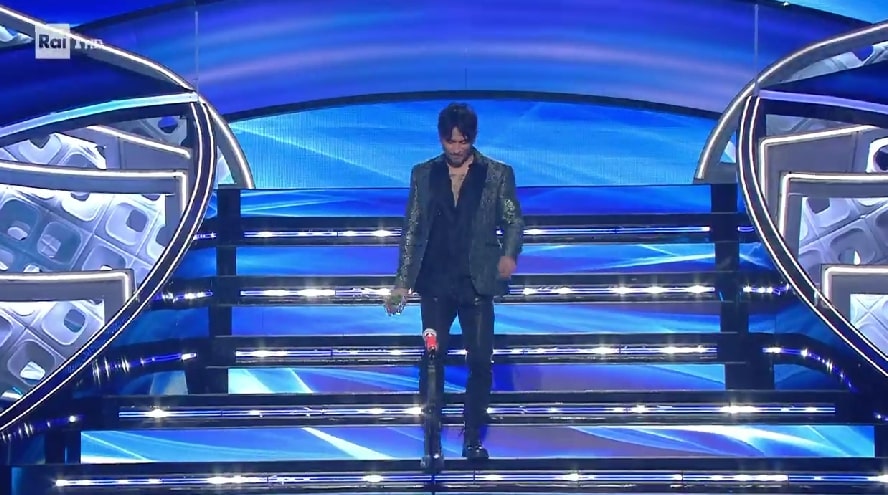 fabrizio moro outfit