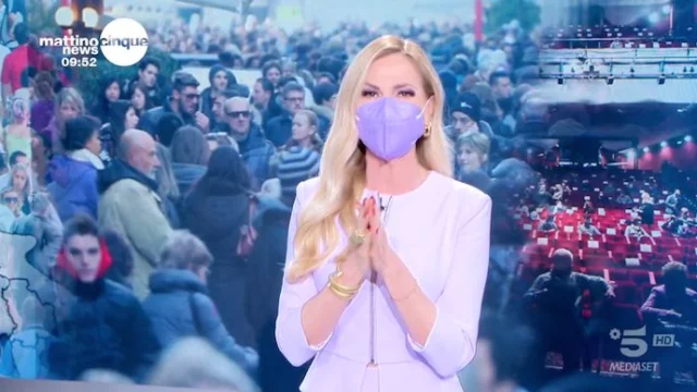 Federica Panicucci a Mattino 5 con la mascherina: ecco cosa è accaduto