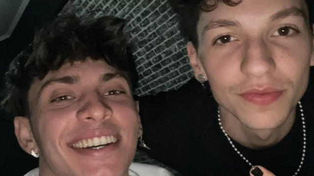 Luigi Strangis si mostra sui social insieme a Deddy