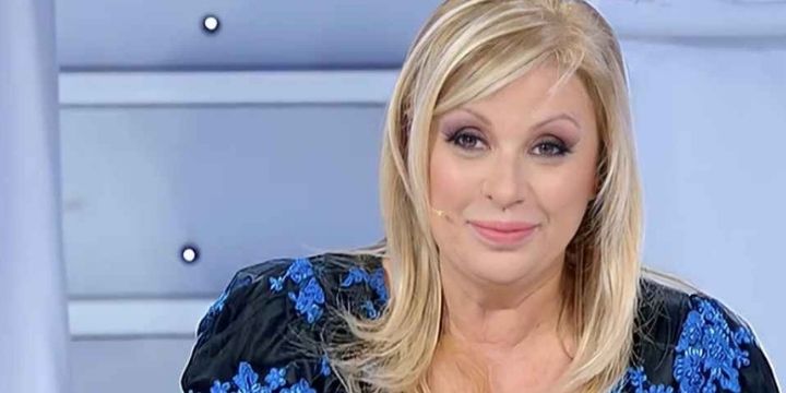 Uomini e Donne, perché Tina Cipollari è stata assente? Il motivo Uomini e Donne, perché Tina Cipollari è stata assente? Il motivo