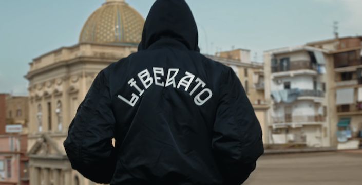 Liberato: svelata l'identità del cantante napoletano