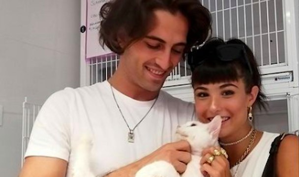 Damiano David e Giorgia Soleri adottano un gatto in difficoltà