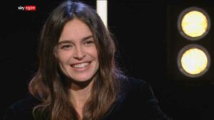 âKasia Smutniak compie 66 anniâ, l'attrice ironizza sulla gaffe