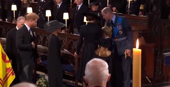 Harry e William: ecco cosa si sono detti al funerale della Regina Elisabetta