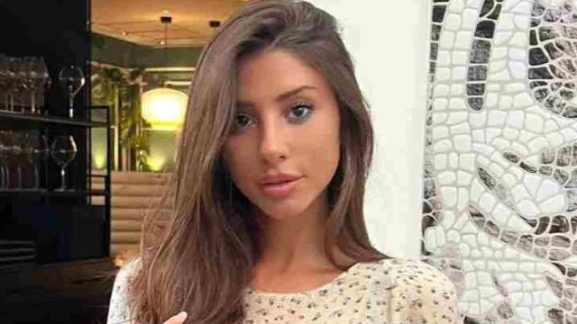angela nasti errore scrivere nome suo brand