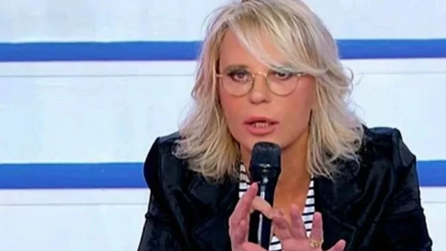 uomini e donne slitta quando va in onda