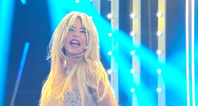 Valeria Marini è Britney Spears a Tale e quale e show 2022