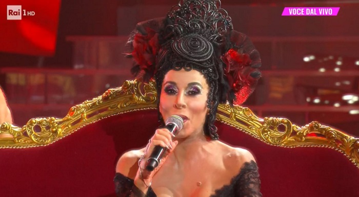 Valeria Marini è Cher a Tale e quale show (VIDEO)