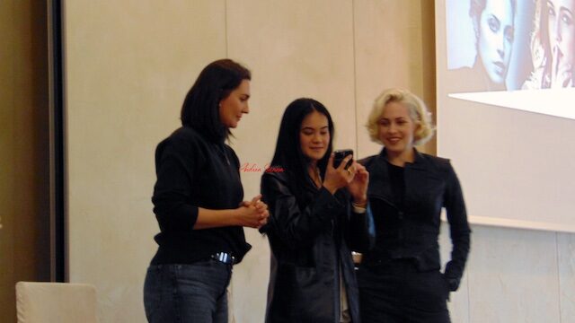 Kat Barrell, Martina Ortiz Luis e Charlotte Sullivan durante il panel trio - Shorty's 2