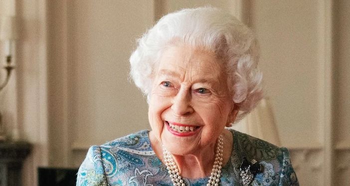 Regina Elisabetta, un nuovo libro svela la malattia e le cause della morte
