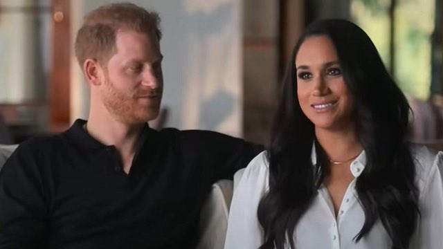 Harry e Meghan svelano i retroscena del primo incontro Harry e Meghan svelano i retroscena del primo incontro