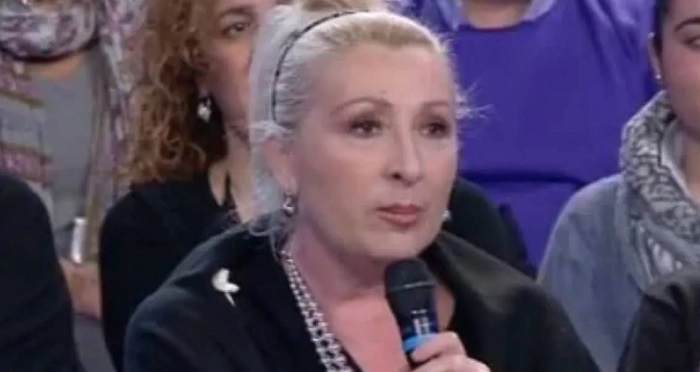 Uomini e donne: è morta Paola D’Andrea, storico volto del pubblico parlante Uomini e donne: è morta Paola D’Andrea, storico volto del pubblico parlante