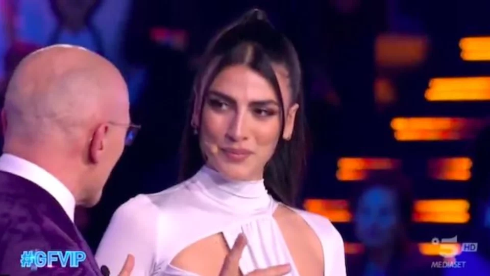 Giulia Salemi punge i fandom del GF Vip e lancia un appello