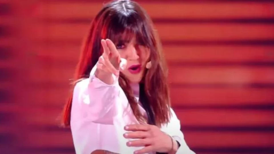 Ambra Angiolini, disco d'oro per T'Appartengo dopo quasi 30 anni