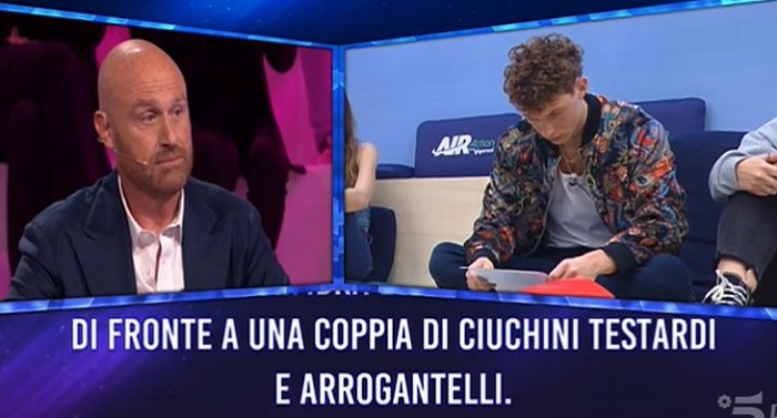 “Ciuchini testardi e arrogantelli”: Zerbi attacca Arisa e Wax “Ciuchini testardi e arrogantelli”: Zerbi attacca Arisa e Wax
