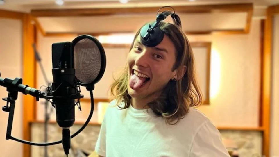 Cricca apre una sua casa discografica e pubblica il suo primo EP