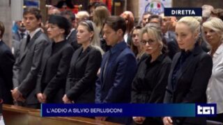 Silvio Berlusconi, i cinque figli presenti ai funerali del padre