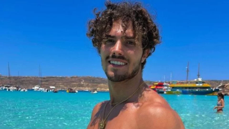 gianmaria sainato flirt uomo famoso