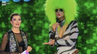 Francesco Oppini drag queen, Alba Parietti lo scopre in diretta