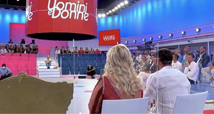 Uomini e donne, come sarà nuova edizione Trono Classico e Over