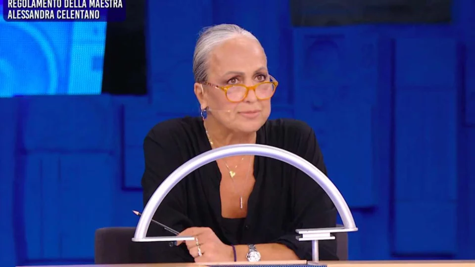 Amici 23, la maestra Celentano stila il regolamento per gli allievi