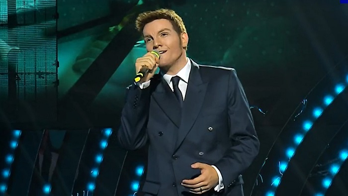 Gaudiano incanta il pubblico di Tale e quale con un’imitazione perfetta di Tiziano Ferro Gaudiano incanta il pubblico di Tale e quale con un’imitazione perfetta di Tiziano Ferro