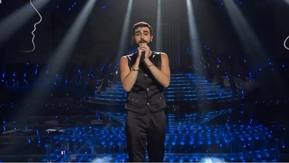 Lorenzo Licitra è Marco Mengoni a Tale e quale: standing ovation