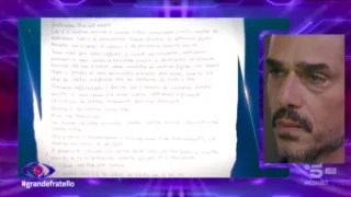 Varrese riceve una lettera dall'ex e un disegno da sua figlia