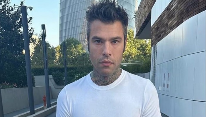 Fedez torna in sala operatoria a causa di una nuova emorragia Fedez torna in sala operatoria a causa di una nuova emorragia