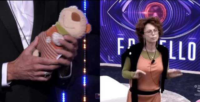 Il peluche di Massimiliano Varrese è vestito come Beatrice Luzzi