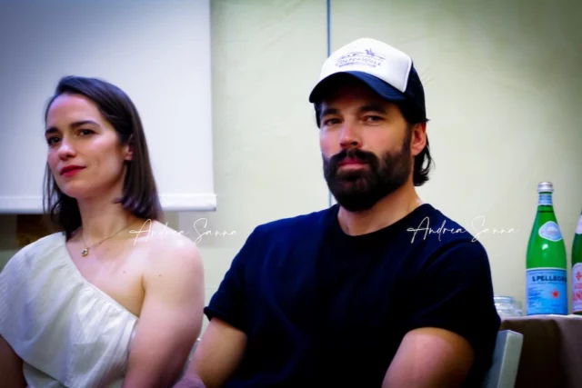 Melanie Scrofano e Tim Rozon - A Day With...2