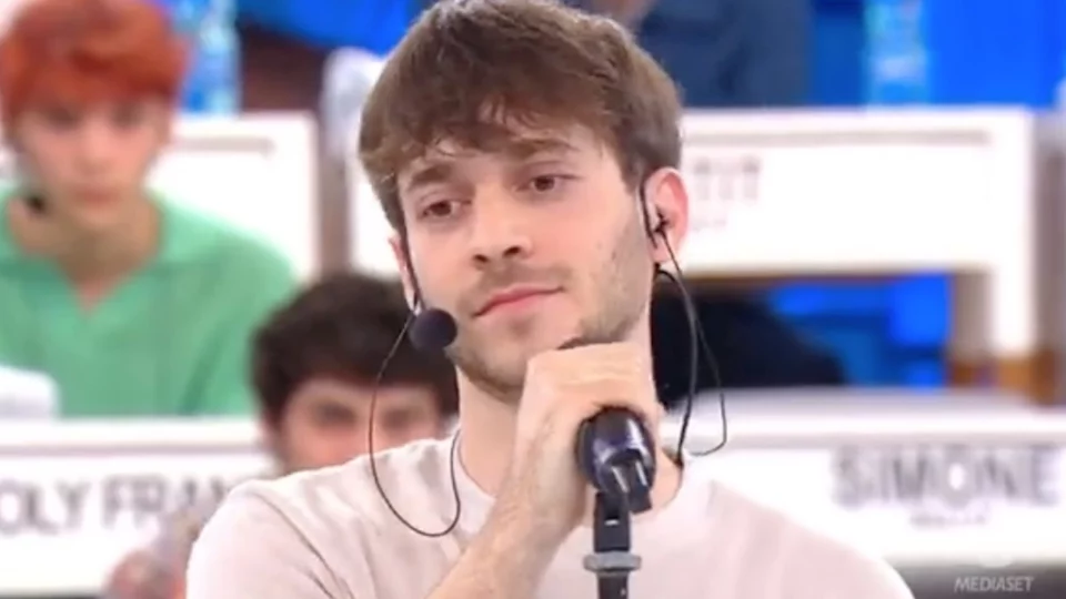 Holden supera il milione di stream con Dimmi che non è un addio