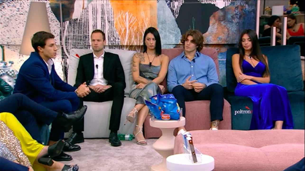 Grande Fratello, chi sono i nominati della puntata del 4 dicembre Grande Fratello, chi sono i nominati della puntata del 4 dicembre