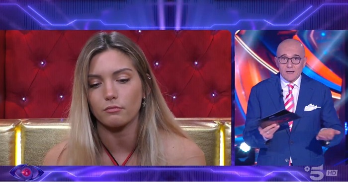 Anita viola il regolamento e per lei arriva un provvedimento disciplinare dal GF Anita viola il regolamento e per lei arriva un provvedimento disciplinare dal GF