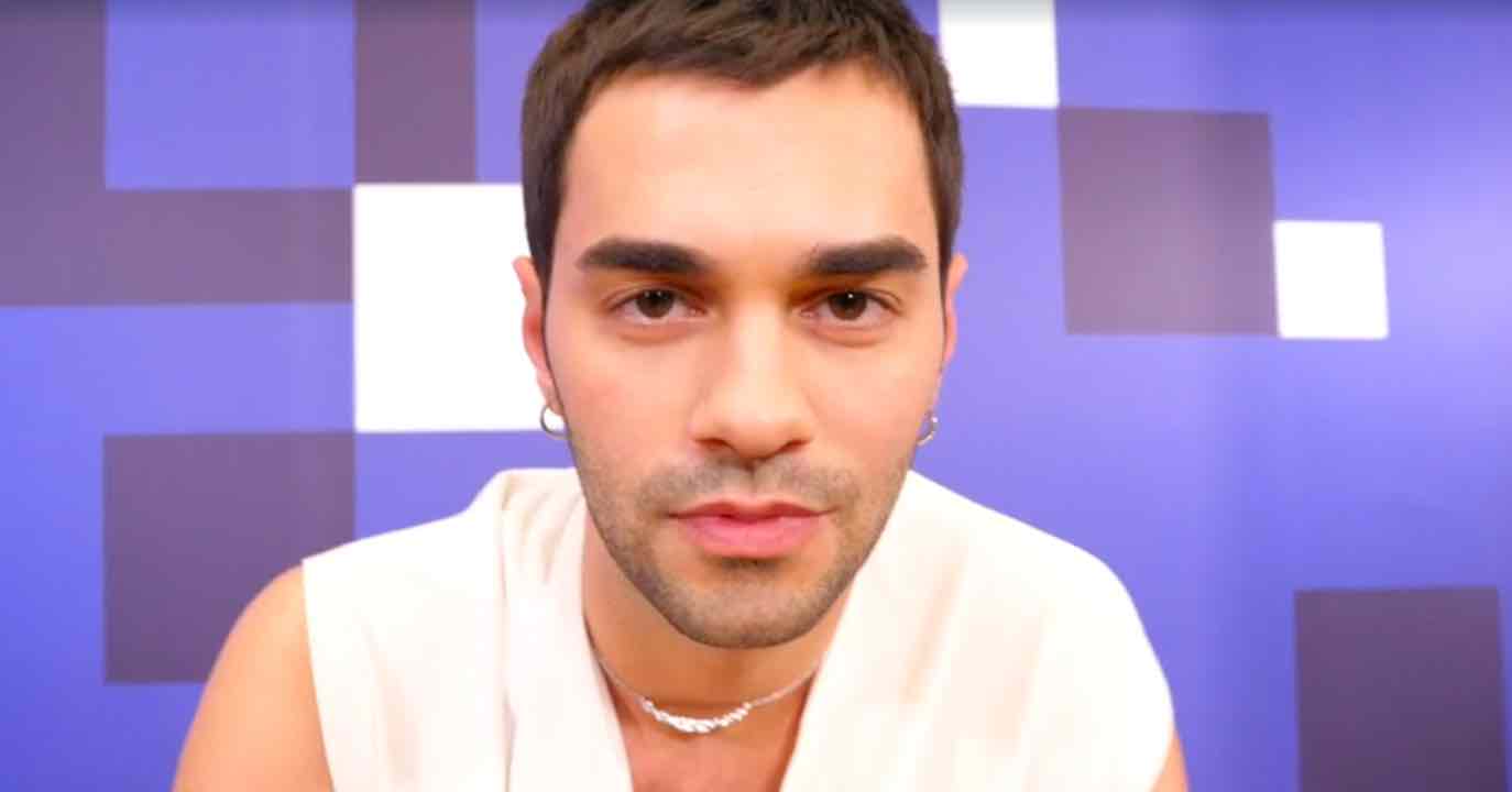 Manni Singer Chi è Maninni il cantante? Età, fidanzata, brani e Instagram