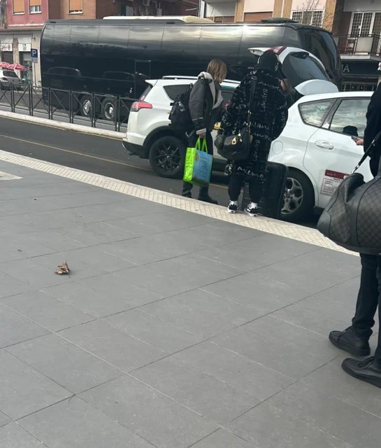 Mew e Matthew di Amici 23 in stazione a Roma