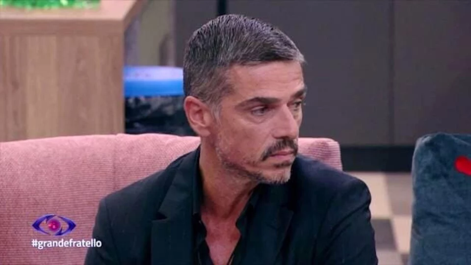 Varrese, la sua famiglia lo difende dagli attacchi del fandom di Beatrice: