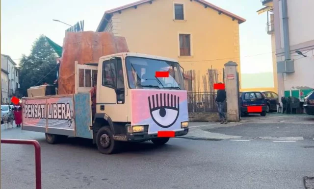 Il carro di Carnevale dedicato a Chiara Ferragni