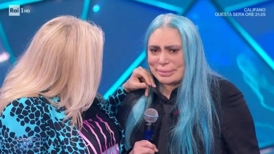 Loredana Bertè riceve il Premio Mia Martini e si commuove