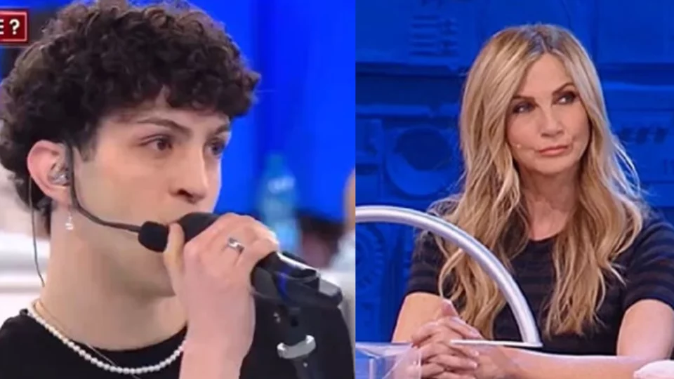 Mida ultimo nella gara di canto: la decisione di Lorella Cuccarini