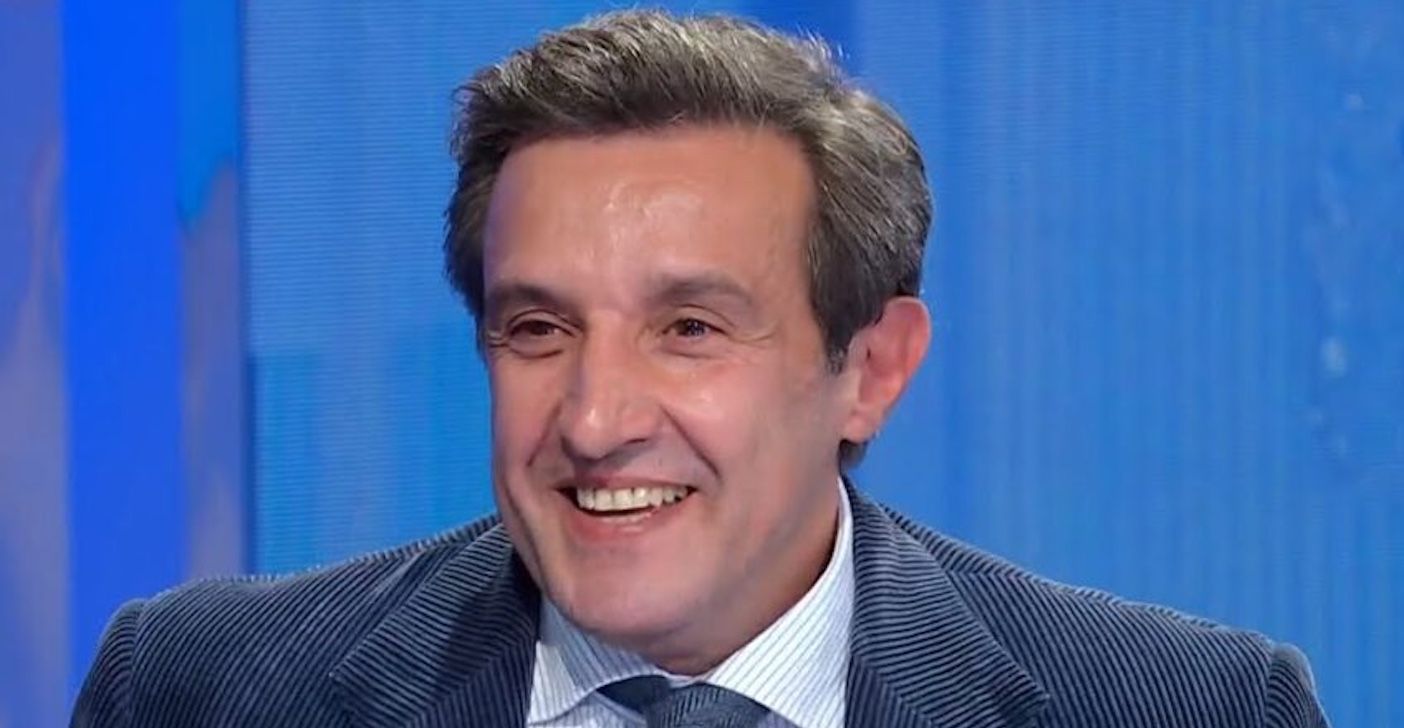 Flavio Insinna si offre di aiutare Serena, che sta per perdere casa