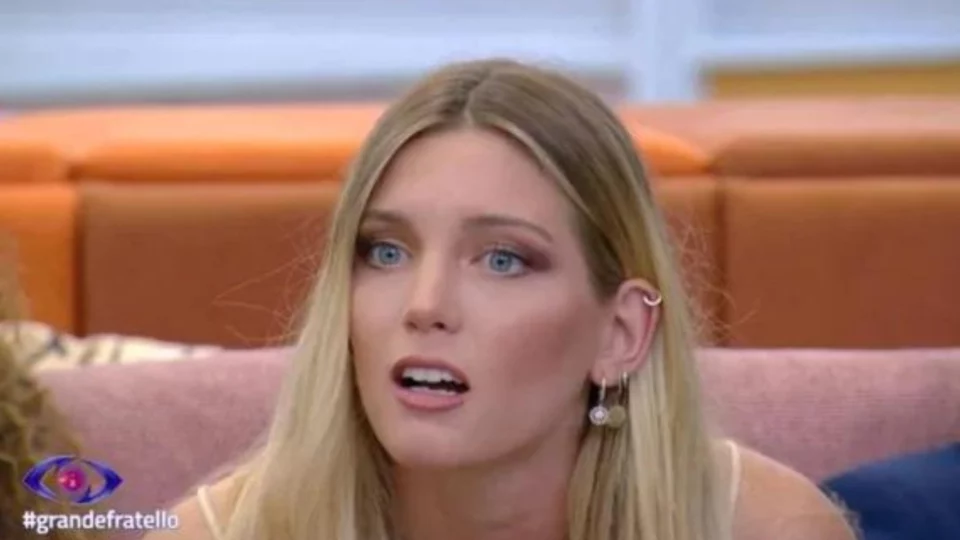 anita olivieri reazione critiche meme dopo grande fratello
