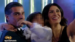 Massimiliano Varrese riabbraccia l’ex moglie e la figlia (VIDEO)