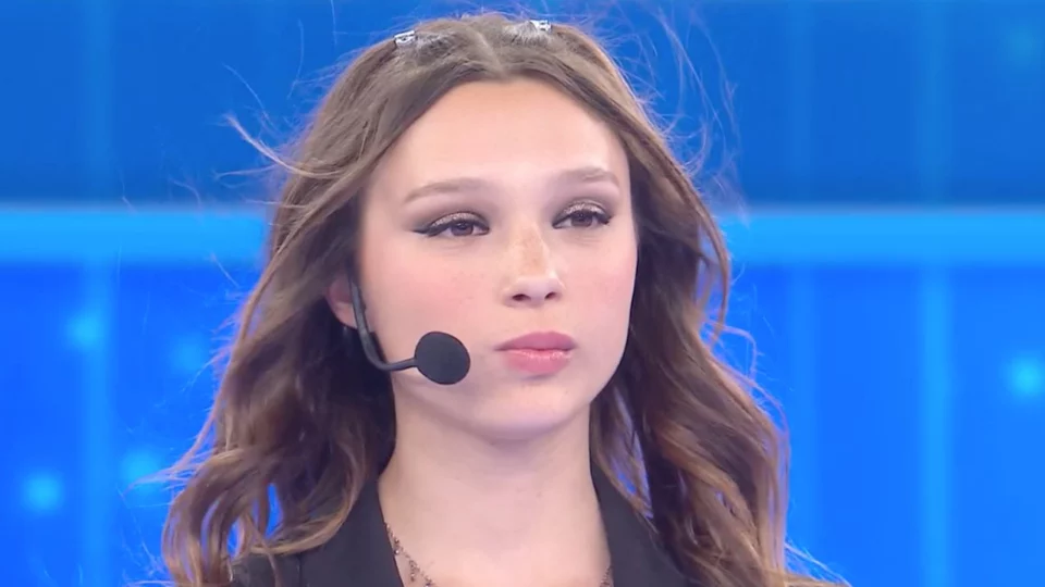Sarah solo grazie al suo percorso è la preferita al televoto e Amici torna a essere Amici