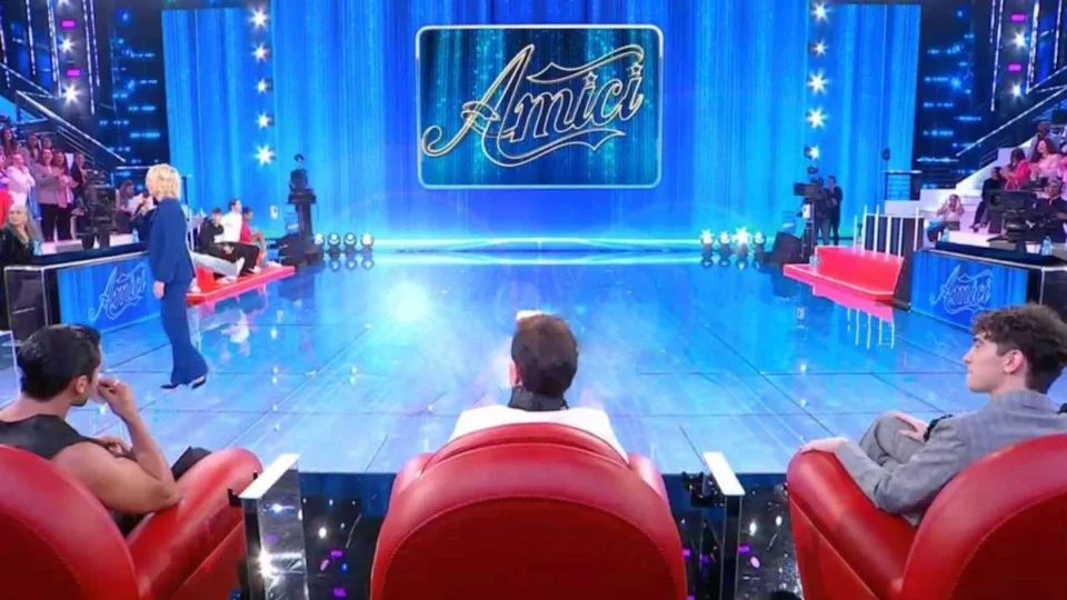 Amici 23: prof in lacrime, poi la lite con la collega e un giudice