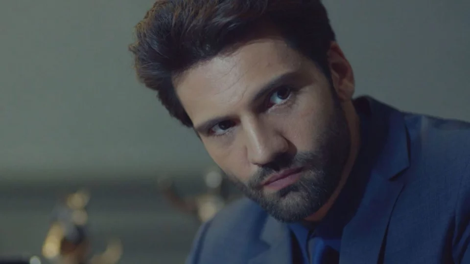 Endless Love anticipazioni 15 maggio: Emir pensa a un nuovo piano per ostacolare Kemal